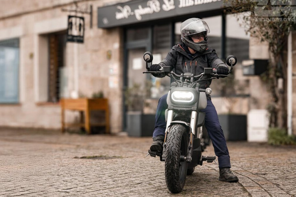 A new electric motorcycle for less than €8,000: Easy-Watts BW8 Heritage