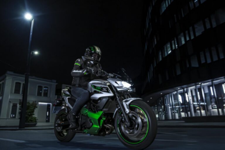 Can You Do a Wheelie on a Hybrid Kawasaki? Sarah Lezito Answers