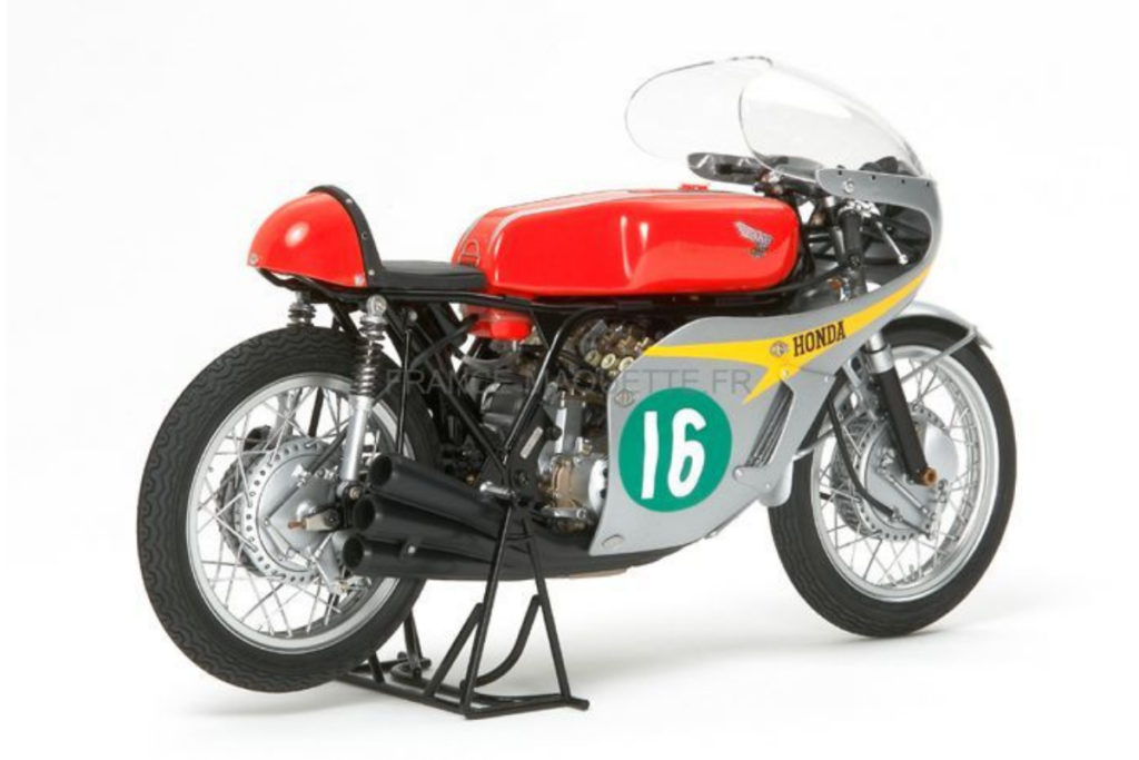 The Legendary Honda 250 RC 166: A Six-Cylinder Motorcycle with Insane Performance