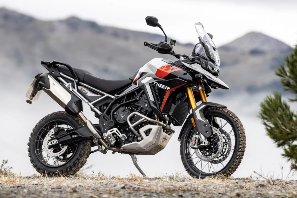 Triumph Enhances the 2025 Tiger 900 Rally Pro with Increased Smoothness and Engine Torque